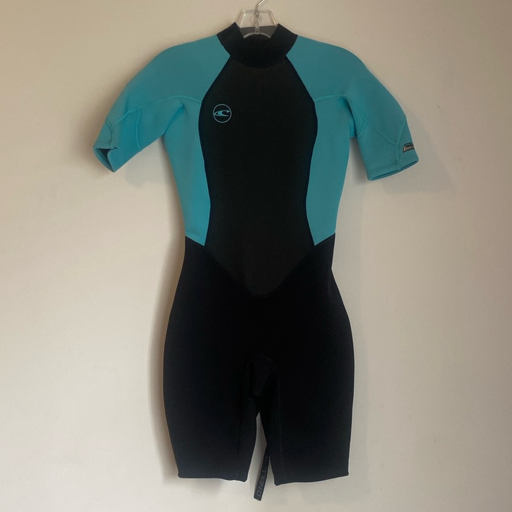 O’Neill Reactor 2mm short sleeve wet suit.